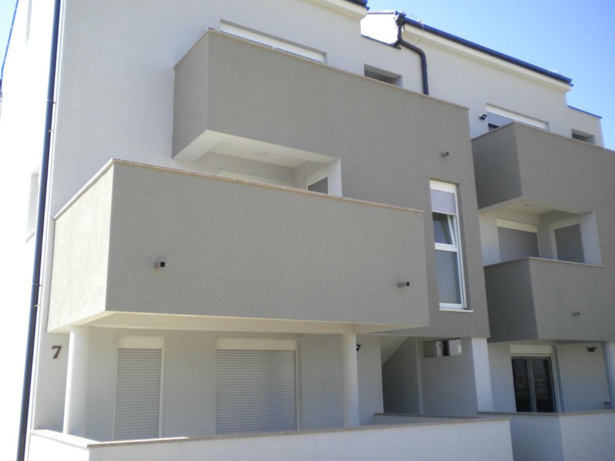 Apartments Venerea Nin Luaran gambar