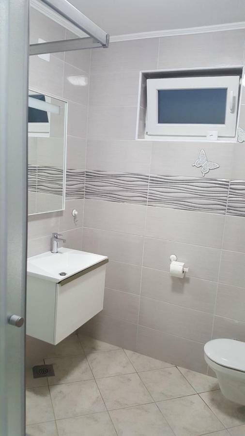 Apartments Venerea Nin Luaran gambar