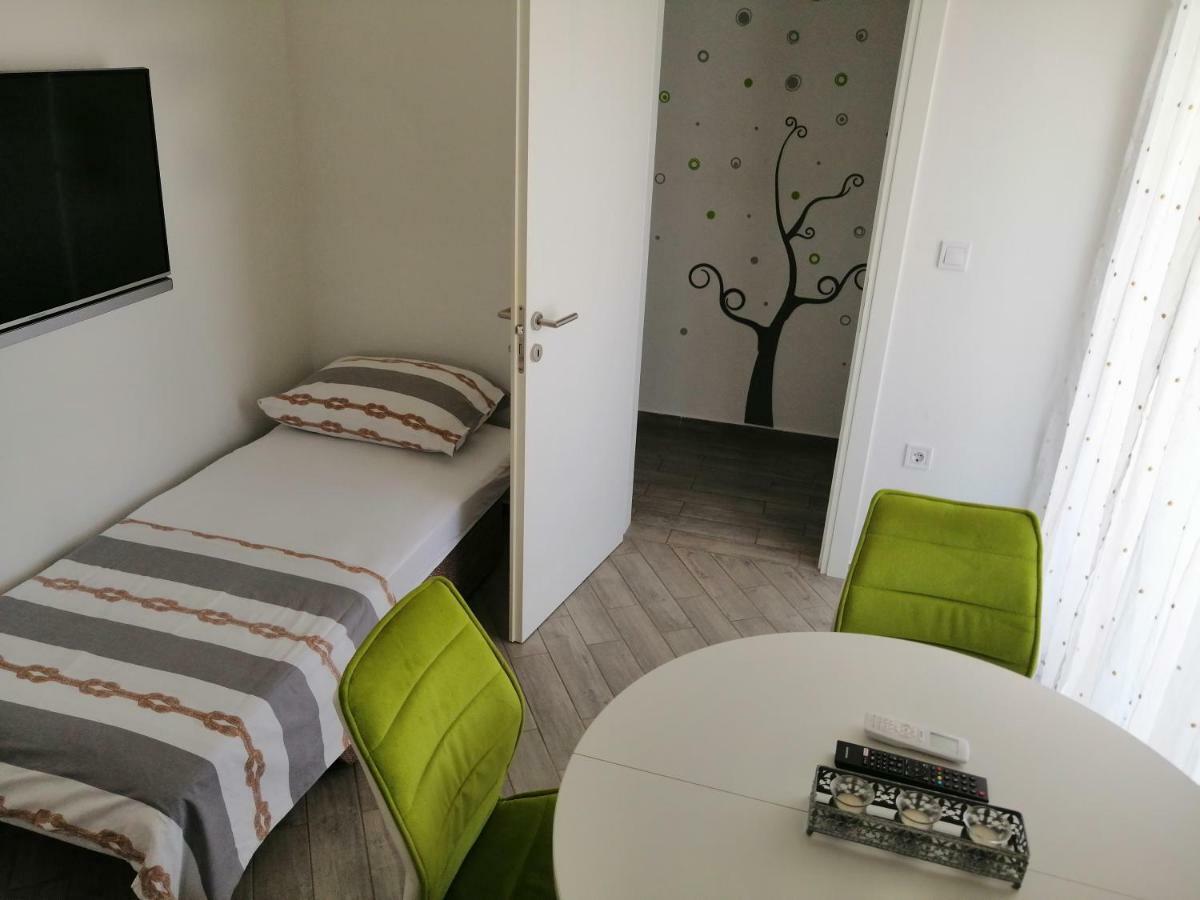 Apartments Venerea Nin Luaran gambar