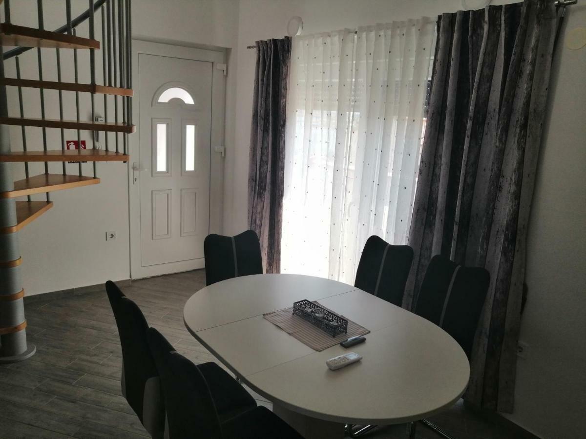 Apartments Venerea Nin Luaran gambar